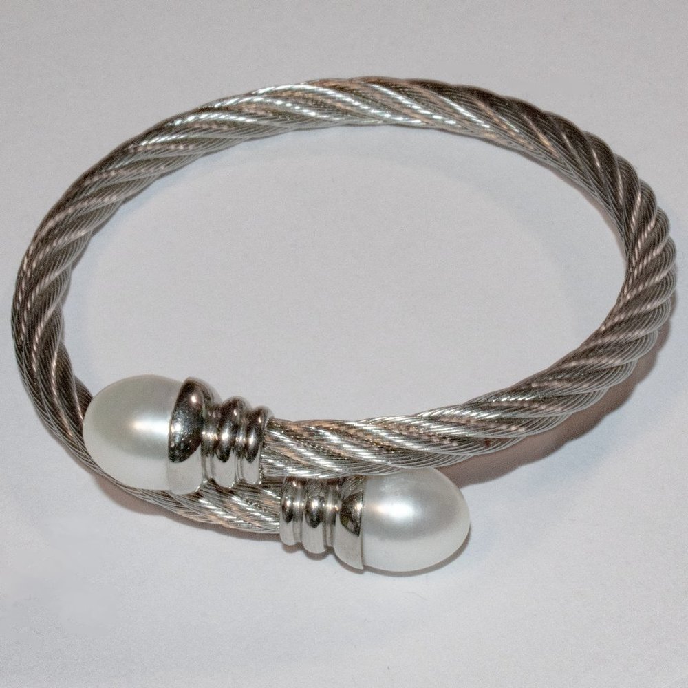 Cultured Freshwater Pearl Bangle Bracelet in Stainless Steel